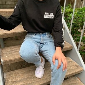 H&M sweatshirt + FREE VELVET SCRUNCHIE!!